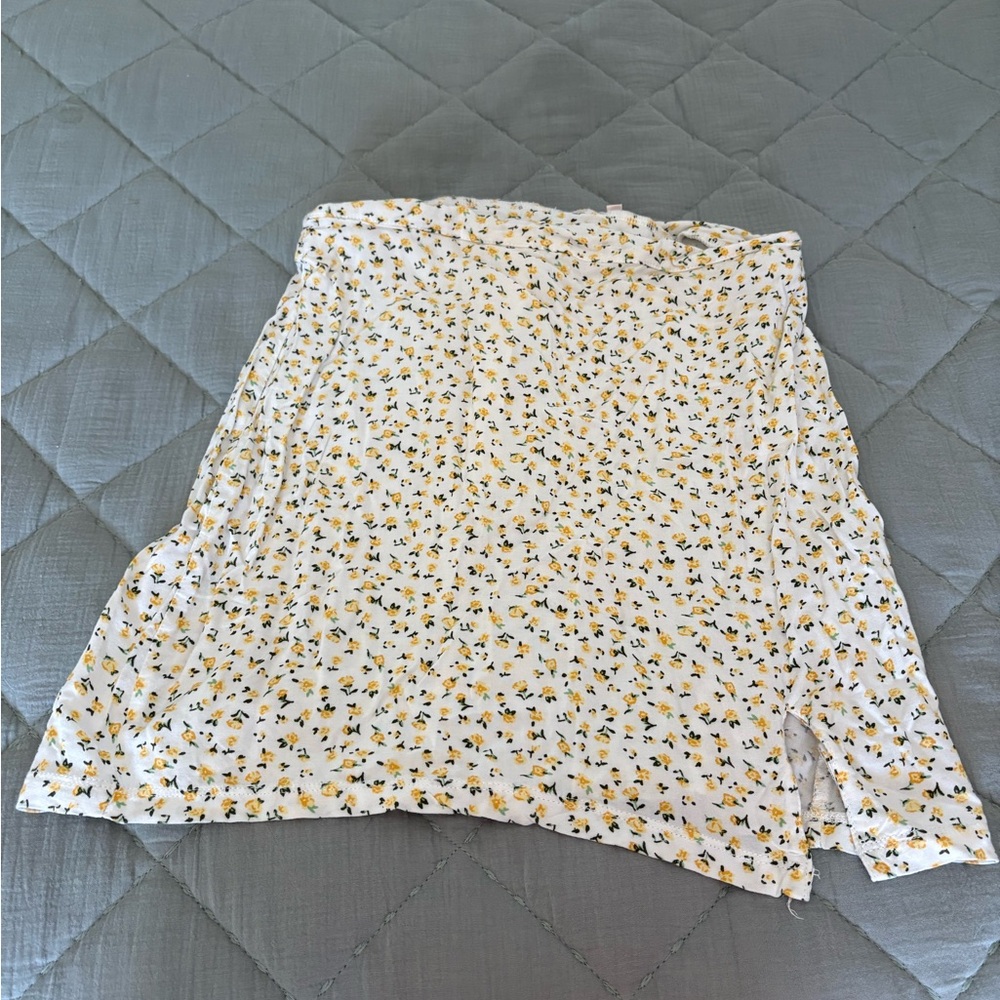 Floral mini skirt
